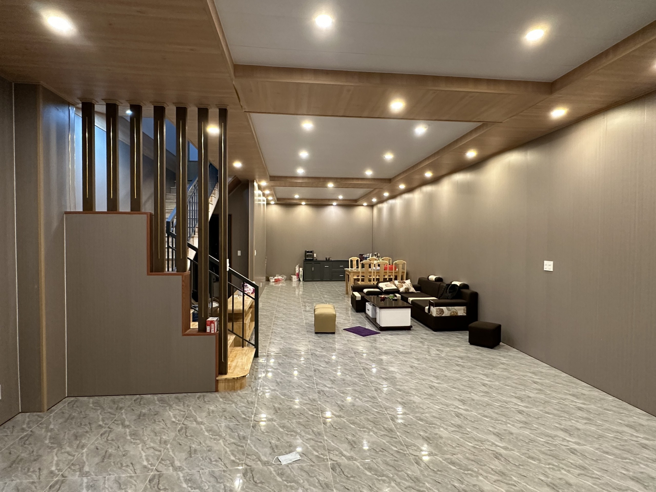 Bí Quyết Hiệu Quả Về Cách Chọn Tấm Ốp Sàn PVC Cho Không Gian Nhà Ở