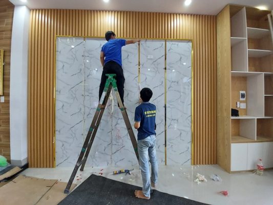 Tấm Nhựa Ốp Tường Đài Loan: Ưu Điểm Và Cấu Tạo Chi Tiết Nhất