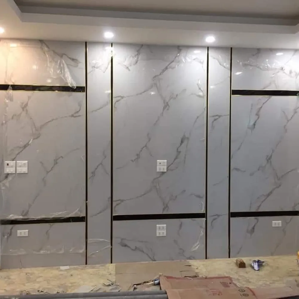 Thi công tấm nhựa PVC vân đá Đà Nẵng – Giải pháp hoàn hảo cho không gian sang trọng và bền vững