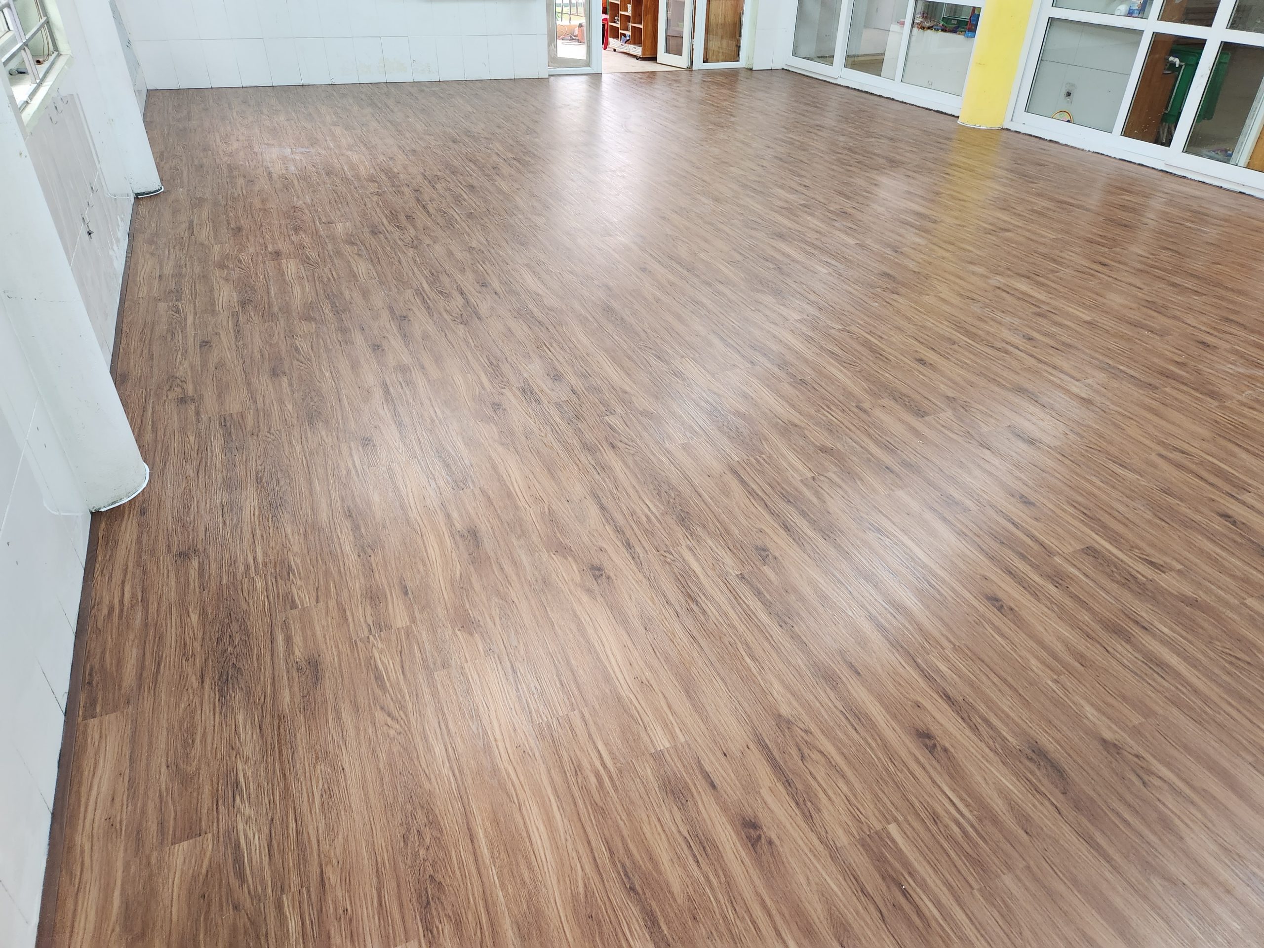 Các Lỗi Thường Gặp Khi Lắp Đặt Sàn Nhựa – Hướng Dẫn Khắc Phục Hiệu Quả