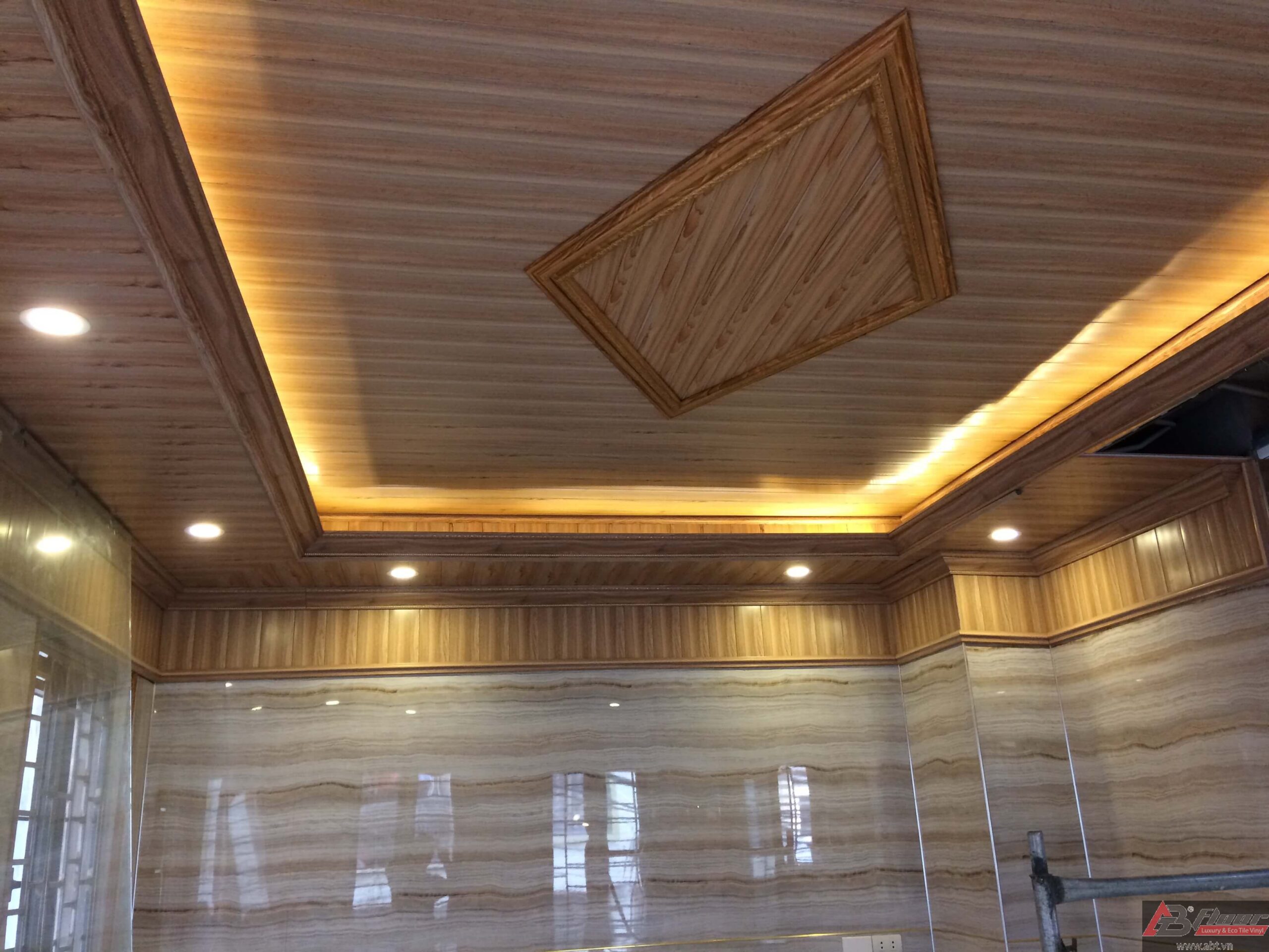 Cách khắc phục lỗi trần nhựa bị bong tróc – Giải pháp hiệu quả cho mọi công trình