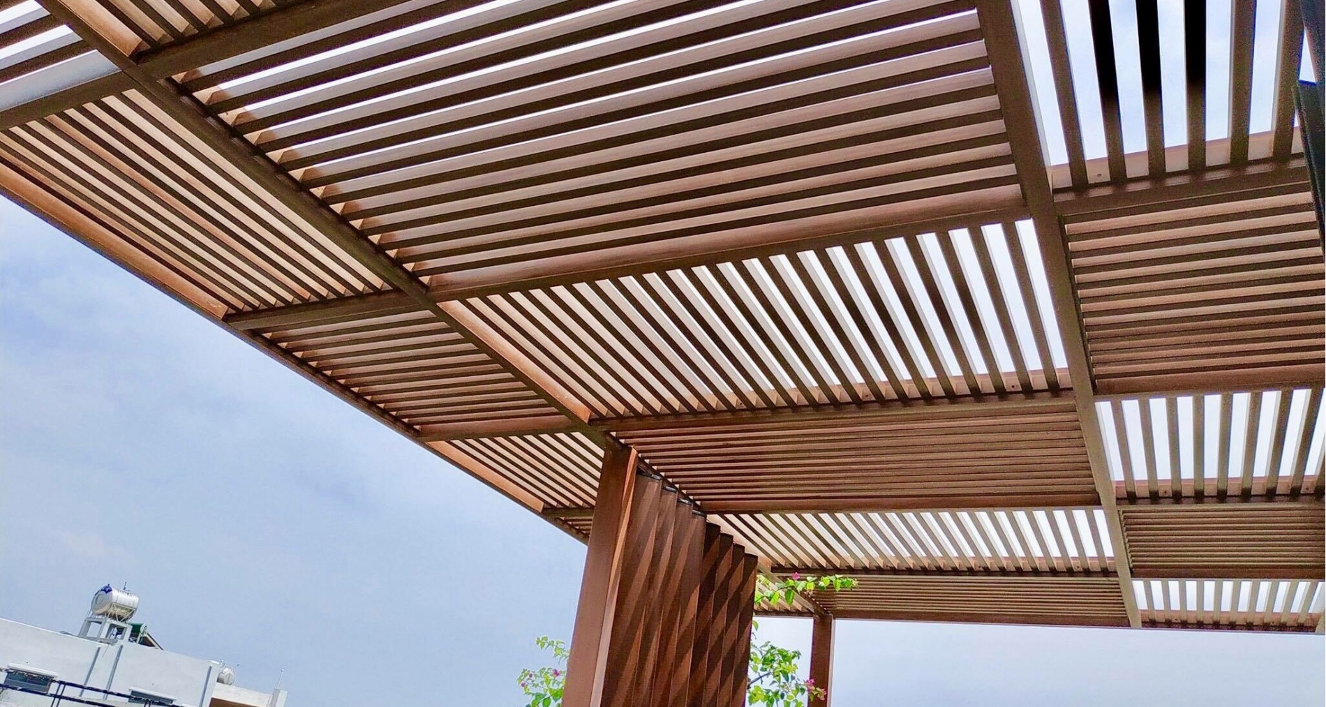 Chia sẻ kinh nghiệm xử lý lỗi trần nhựa – Những lưu ý quan trọng
