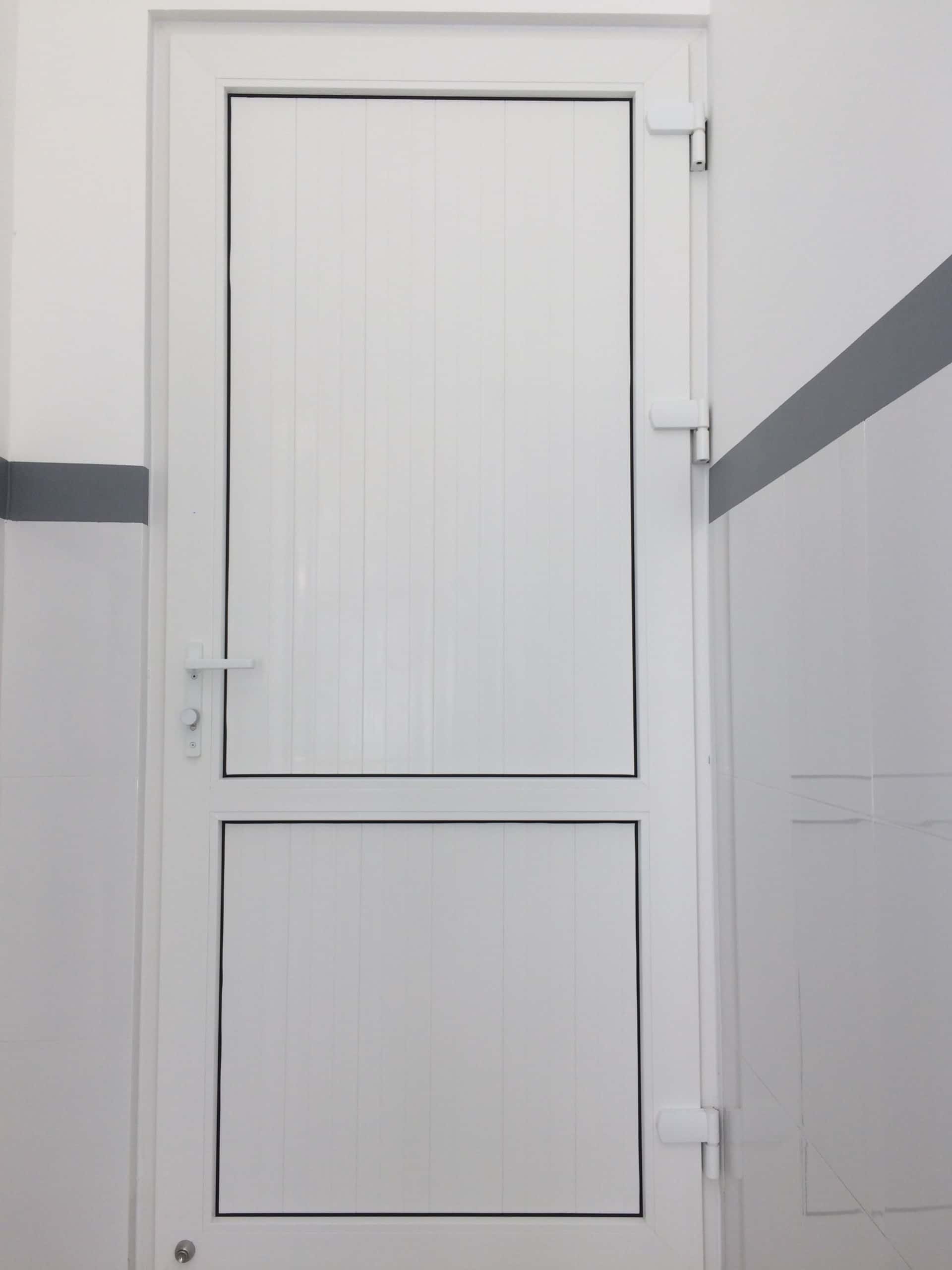Kinh nghiệm xử lý lỗi cửa nhựa – Giải Pháp Thực Tế Từ Nội Thất Tân Trường Minh