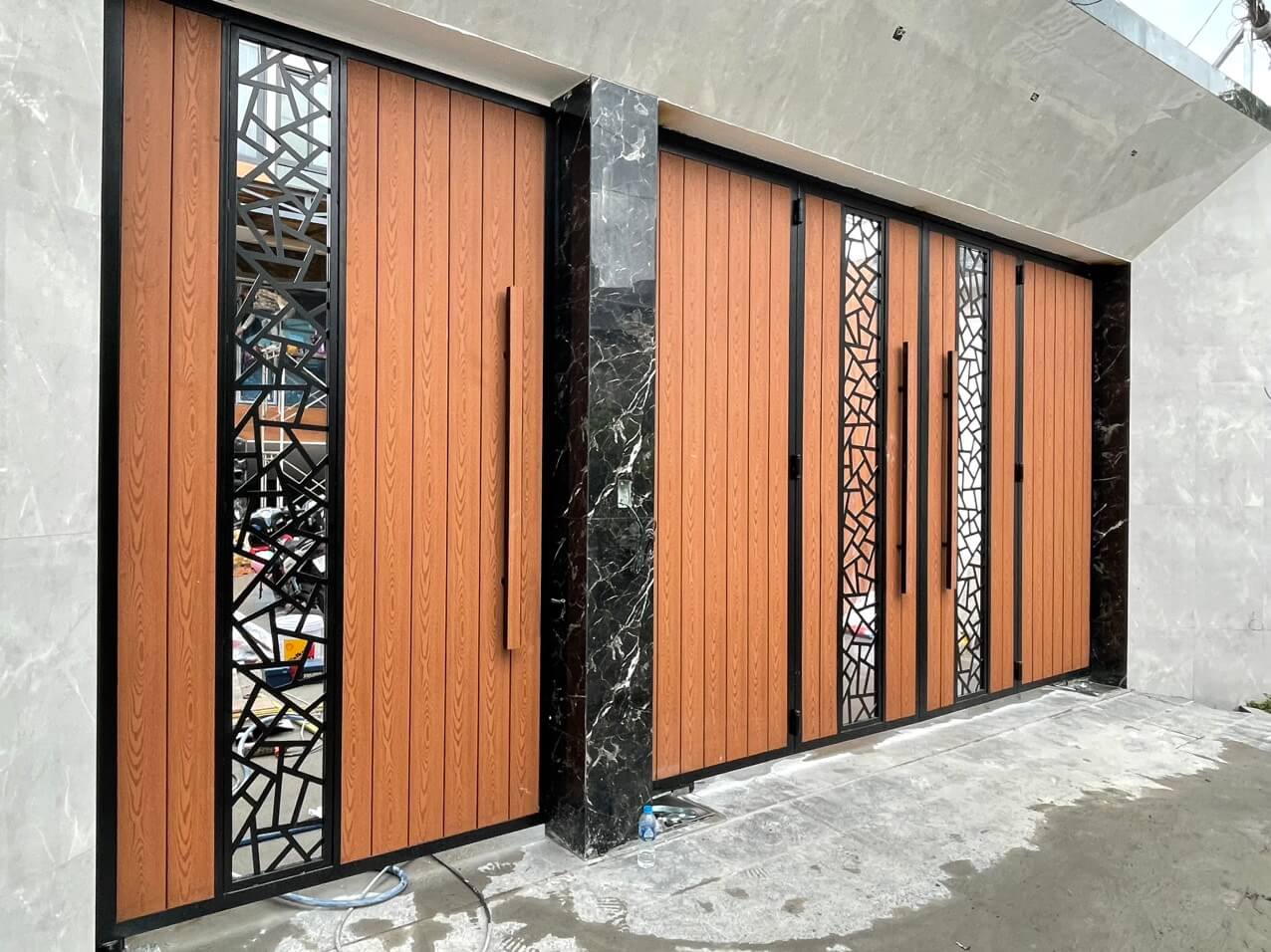 Lắp Đặt Cửa Nhựa Cho Công Trình Biệt Thự Cao Cấp – Giải Pháp Hiện Đại Cho Không Gian Sang Trọng