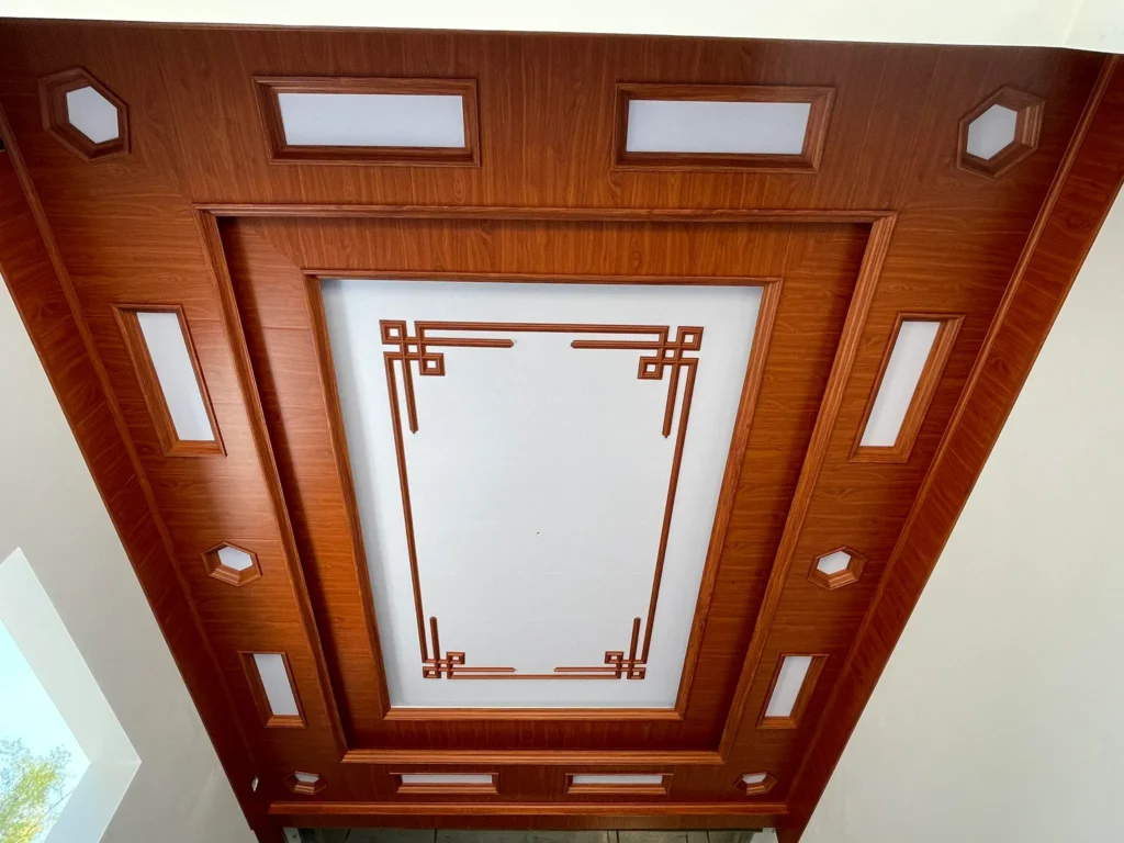 Lắp Đặt Trần Nhựa Chống Ẩm Hiệu Quả – Giải Pháp Tối Ưu Cho Mọi Công Trình