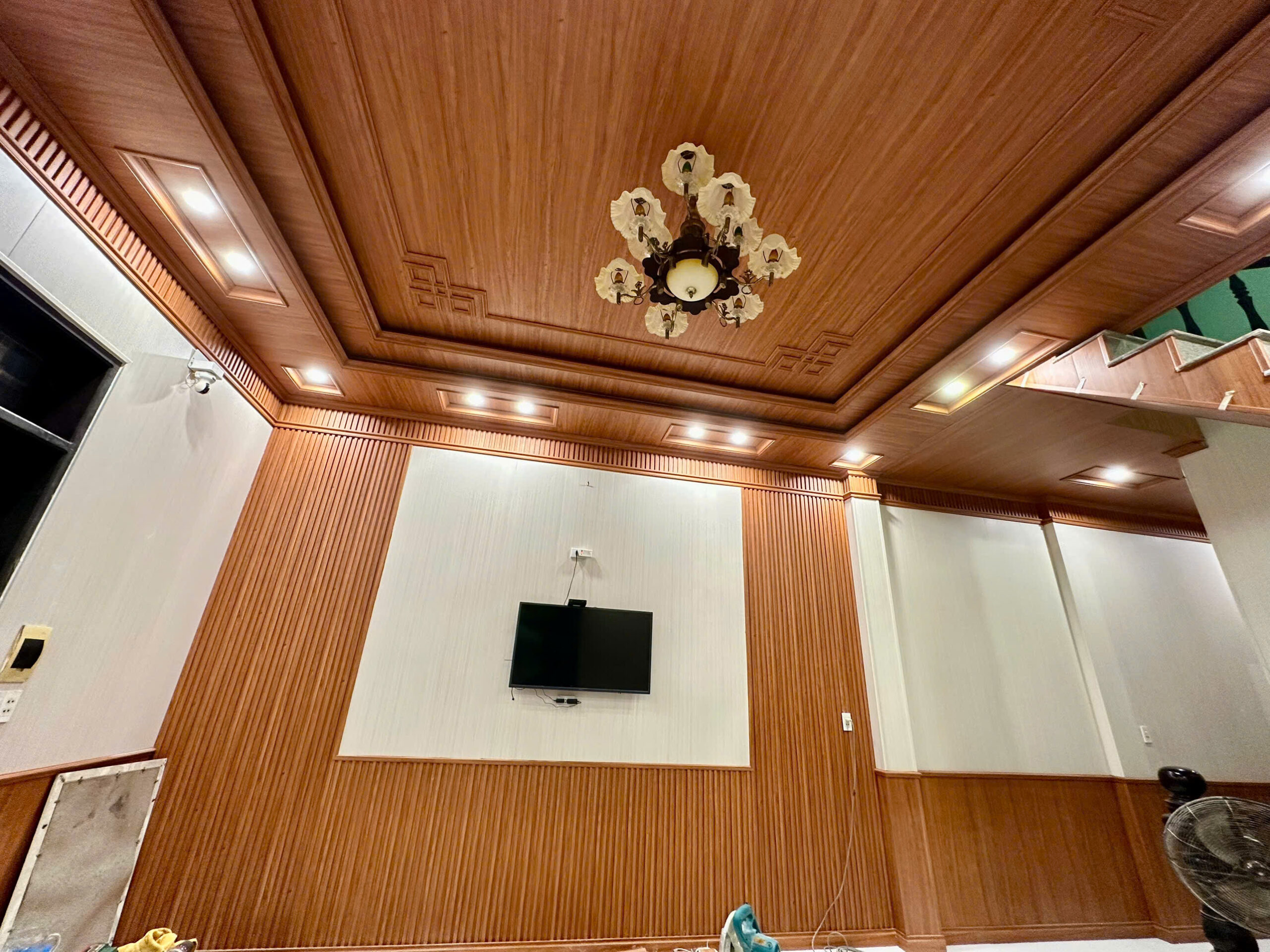 DỰ ÁN THI CÔNG TẤM ỐP NANO VÀ LÀM SÓNG Ở ĐÀ NẴNG